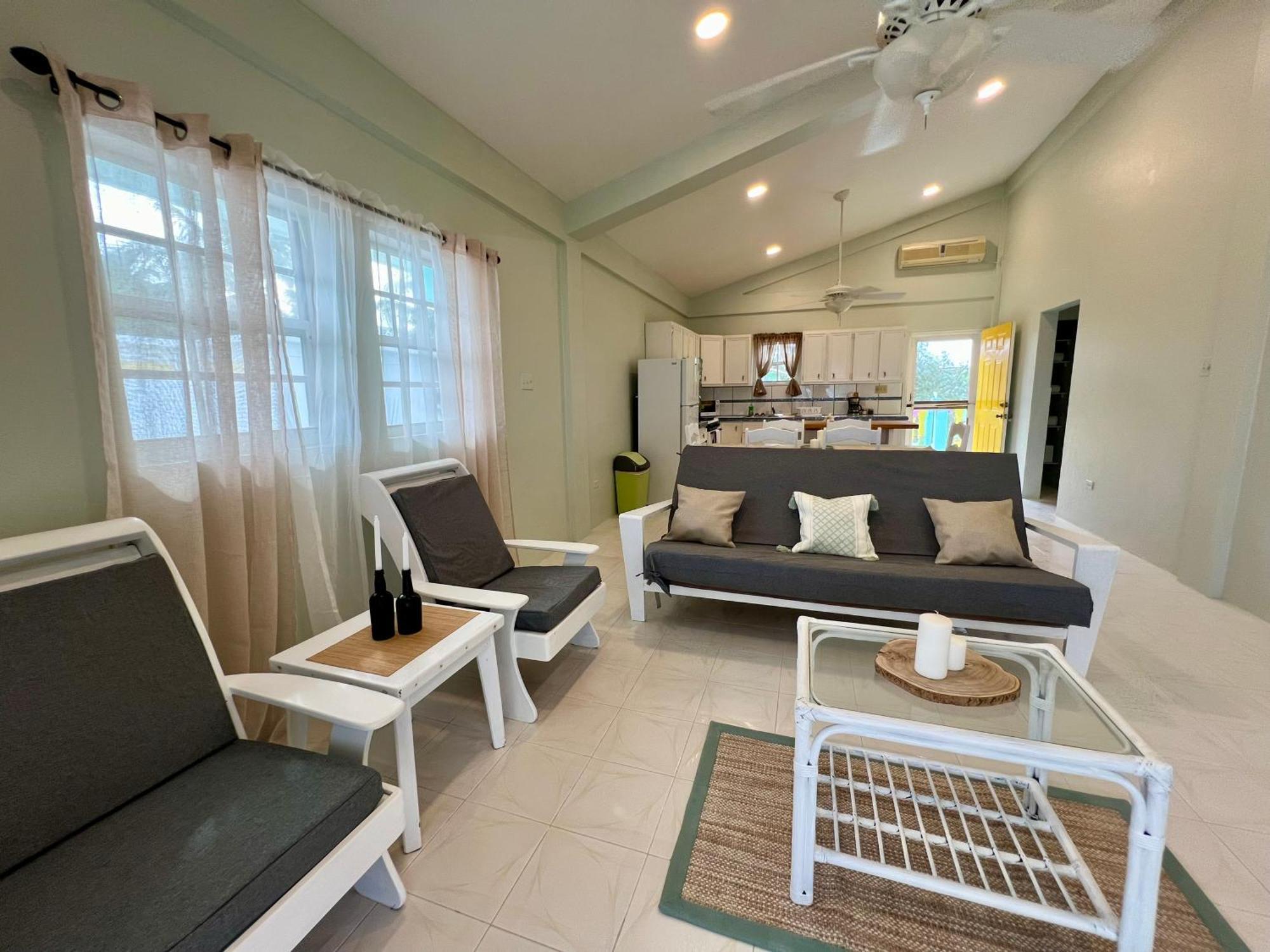 Barefoot Beach Belize Caye Caulker Room photo