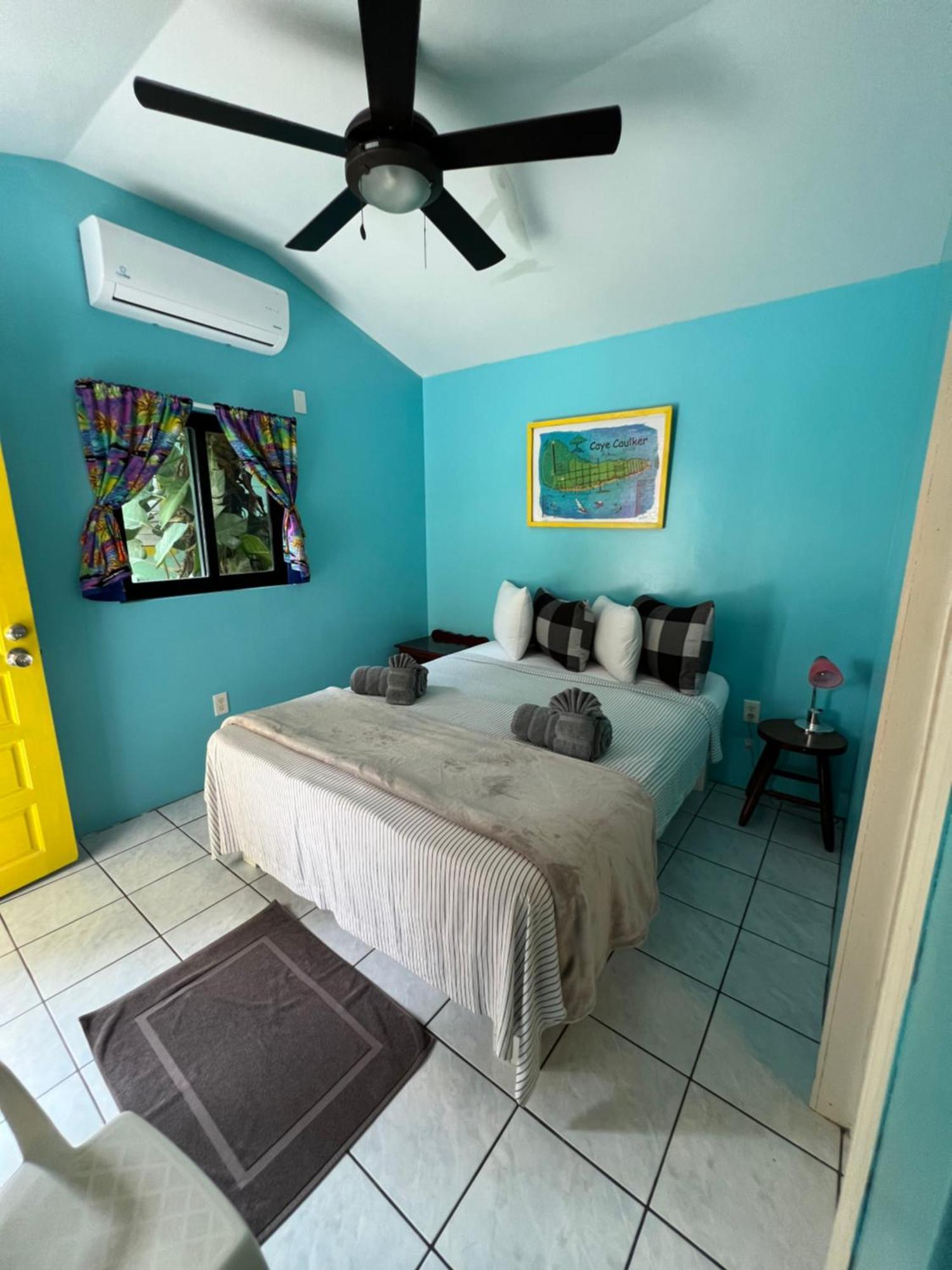 Barefoot Beach Belize Caye Caulker Exterior photo