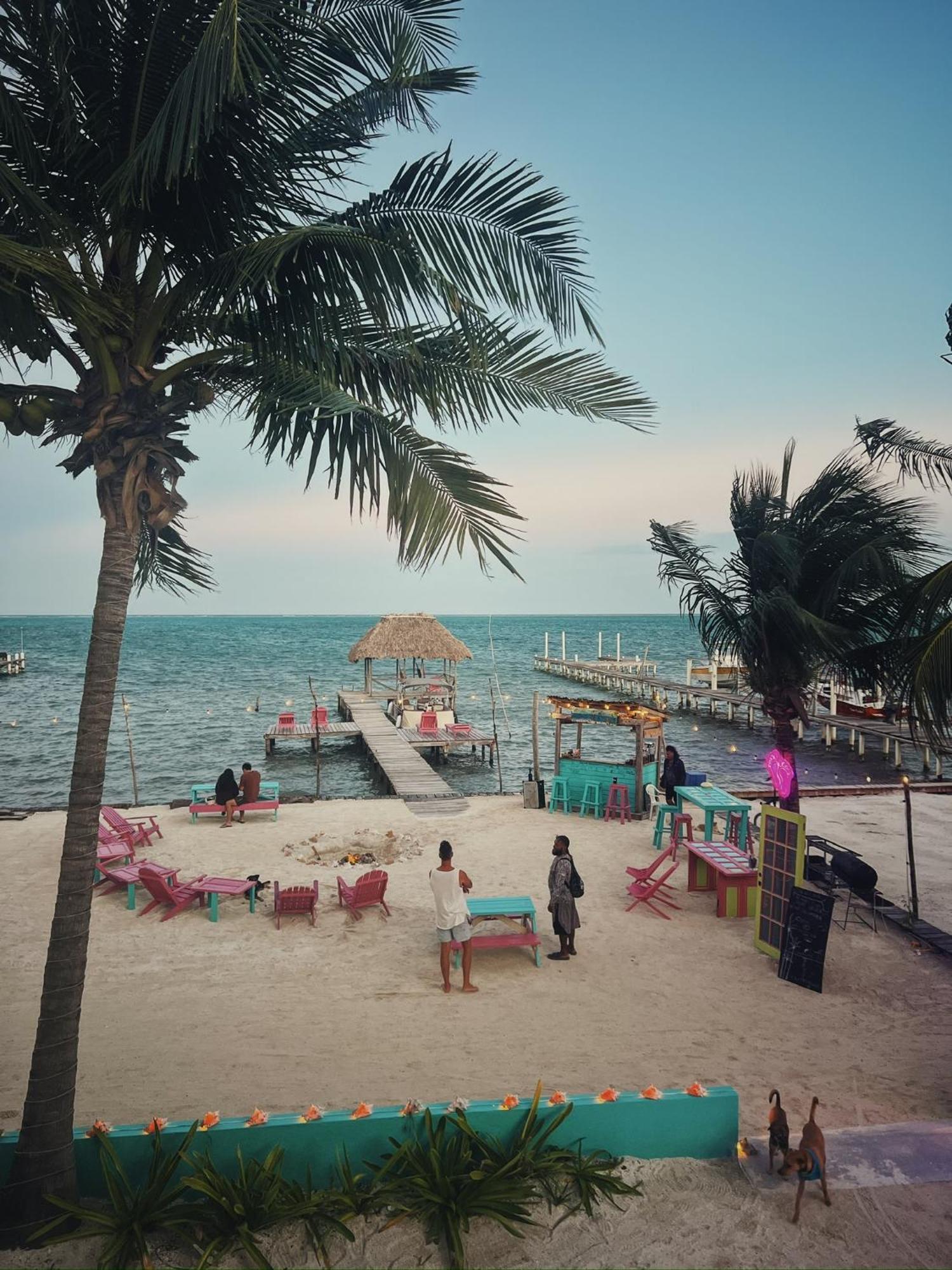 Barefoot Beach Belize Caye Caulker Exterior photo